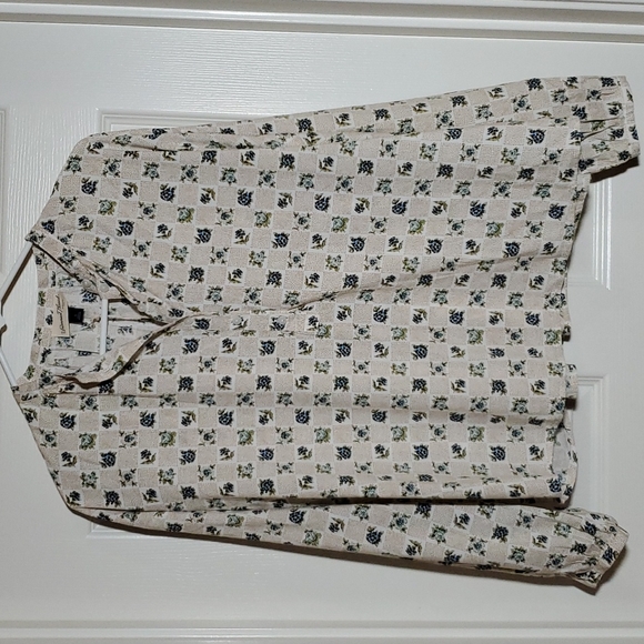 Women's Balloon Long Sleeve Poet Blouse - Picture 3 of 13